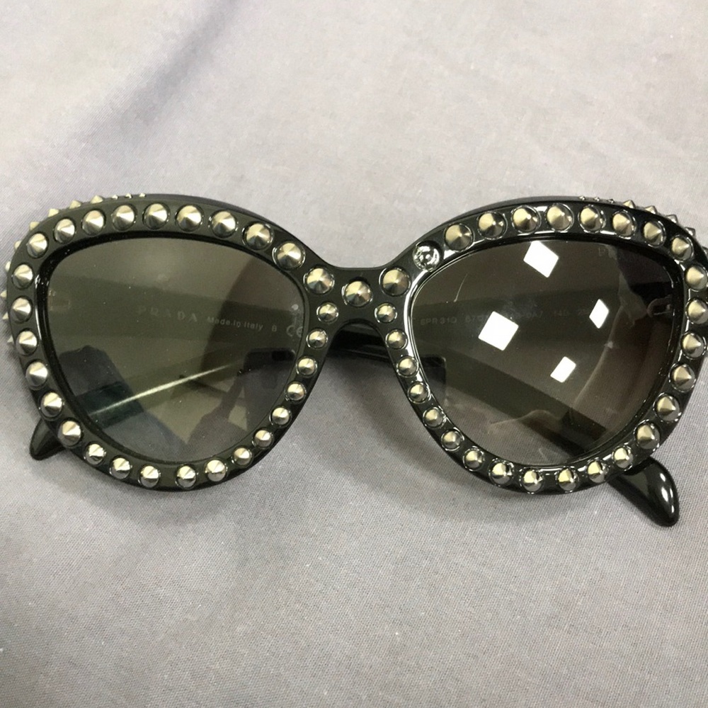 COPY - Prada sunglasses